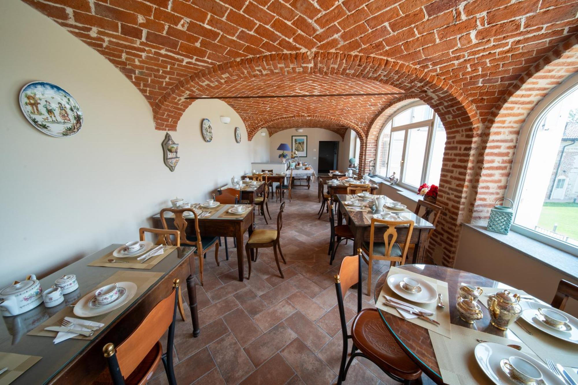 Cascina Baronina Bed & Breakfast Terruggia Exterior photo